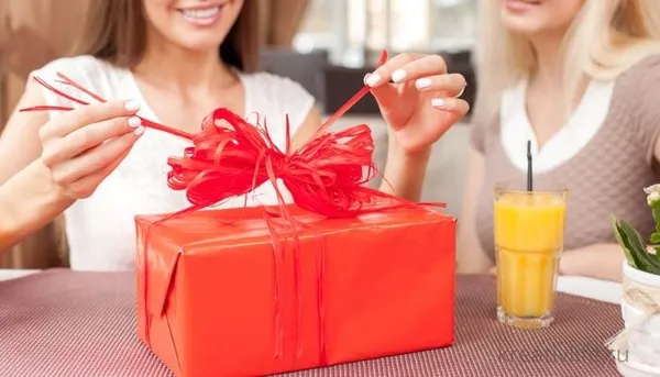Какие подарки нельзя принимать от свекрови и почему: приметы и суеверия