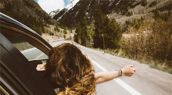 Чем заняться в долгой поездке: 15 способов не умереть со скуки в дороге