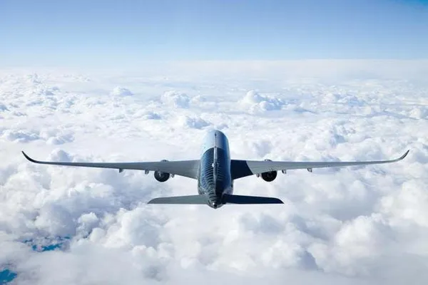 Почему пассажирские самолеты летают на высоте 10 км?