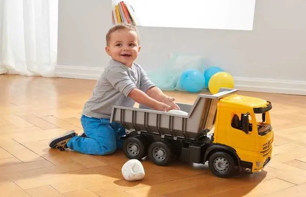 детский грузовик